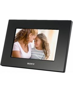 Sony DPF-A710 7-Inch WQVGA Digital Photo Frame with Remote (Black)