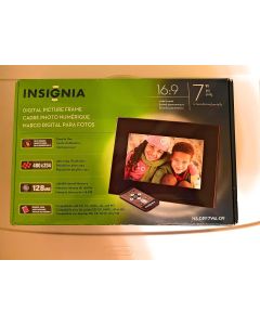 Insignia  7" Widescreen LCD Digital Photo Frame - Black